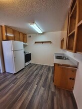 2128 Florence Ave in Kingman, AZ - Building Photo - Building Photo