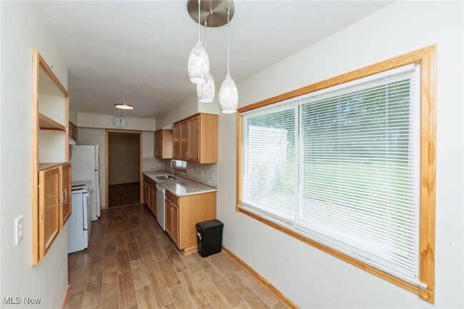 property at 2207 Campus Rd