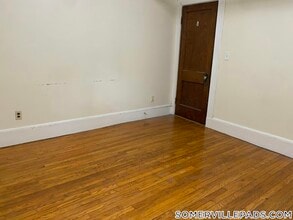 155 Summer St, Unit 4B in Somerville, MA - Foto de edificio - Building Photo