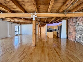 358 Saint-Pierre Rue in Montréal, QC - Building Photo - Building Photo