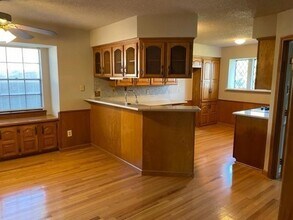 402 Pebblecreek Dr in Garland, TX - Building Photo - Building Photo