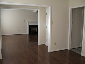 8100 Cypresstree Ln in Mechanicsville, VA - Building Photo - Building Photo