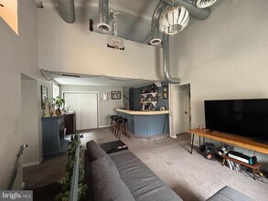 112 Grape St in Philadelphia, PA - Building Photo - Building Photo