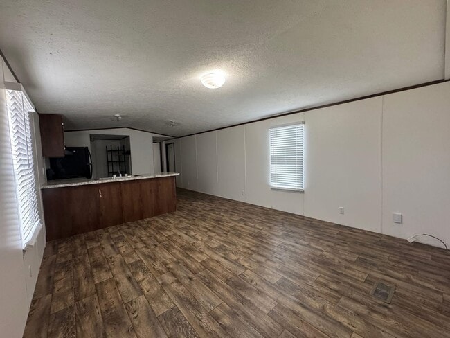 6150 State Hwy 16 S in Pipe Creek, TX - Building Photo - Building Photo