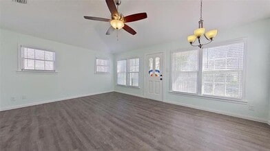 4400 Byrd Dr in River Oaks, TX - Building Photo - Building Photo