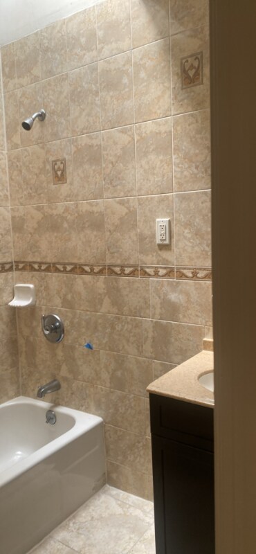 9404 76th St in Queens, NY - Building Photo - Building Photo
