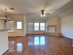 1946 Natalie Rose Dr in Houston, TX - Building Photo - Building Photo