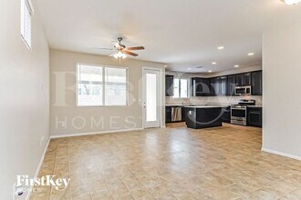 6431 Kellyville Dr in Las Vegas, NV - Building Photo - Building Photo