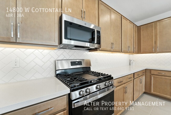 14800 W Cottontail Ln in Surprise, AZ - Building Photo - Building Photo