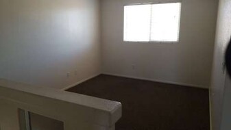 9741 Powell Plateau Ct in Las Vegas, NV - Building Photo - Building Photo