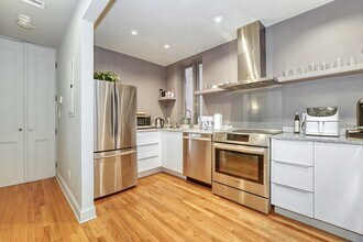 70 Clarendon St, Unit 1 in Boston, MA - Building Photo - Building Photo