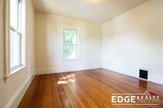 548 Washington St, Unit 3 in Boston, MA - Foto de edificio - Building Photo