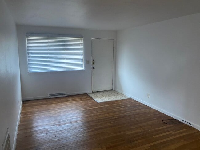 property at 2516 W Newman Pkwy