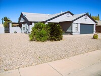 2811 Mountain Ridge Dr in Sierra Vista, AZ - Foto de edificio - Building Photo