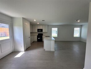 304 Hidden Mdws Dr in Sherman, TX - Foto de edificio - Building Photo
