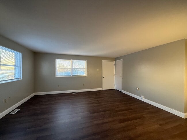 239 Euclid Ave in Fairborn, OH - Building Photo - Building Photo