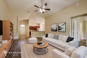 353 Bella Rosa Cir in Sanford, FL - Building Photo - Building Photo