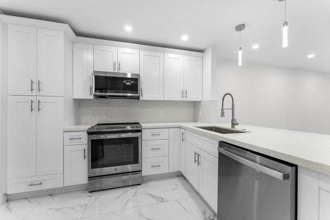 265 Cape Cod Cir in Greenacres, FL - Building Photo - Building Photo