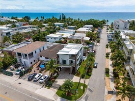 5601 N Ocean Dr in Hollywood, FL - Building Photo