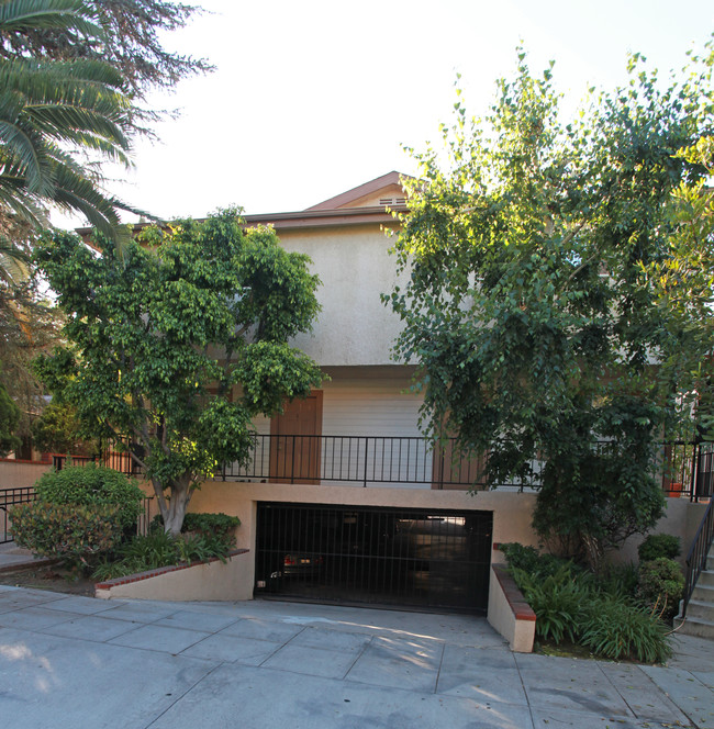 476 E Santa Anita Ave in Burbank, CA - Building Photo - Building Photo