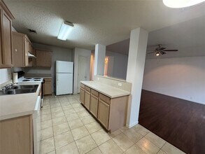 111 Pinecrest Dr in Seagoville, TX - Building Photo - Building Photo