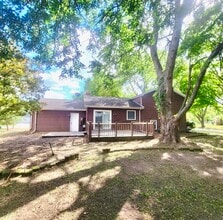1901 Barberry Cir in Champaign, IL - Building Photo - Building Photo