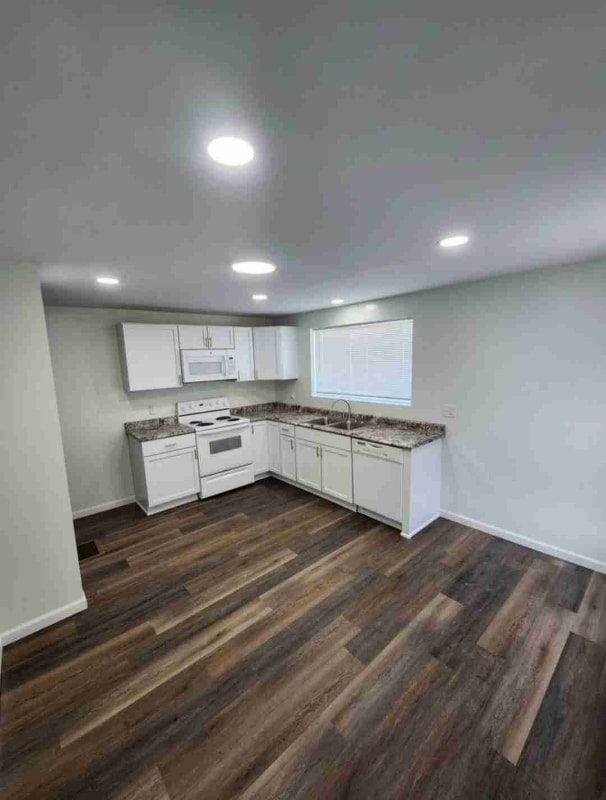 200 South West End Boulevard in Cape Girardeau, MO - Building Photo - Building Photo