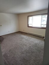 771 McKinley Ave, Unit 6 in Hartford, WI - Building Photo - Building Photo