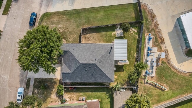 6923 Creek Village Dr in Katy, TX - Building Photo - Building Photo