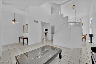 2128 Desert Pines St in Las Vegas, NV - Building Photo - Building Photo