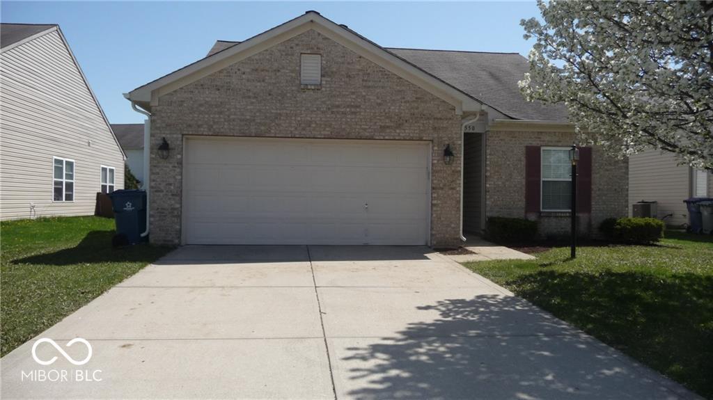 15550 Outside Trail in Noblesville, IN - Building Photo