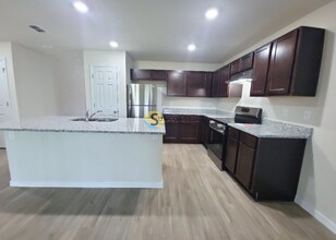 6 Prospect Ln in Palm Coast, FL - Building Photo - Building Photo