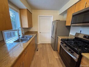 5580 Sunnycrest Dr in West Bloomfield Township, MI - Building Photo - Building Photo