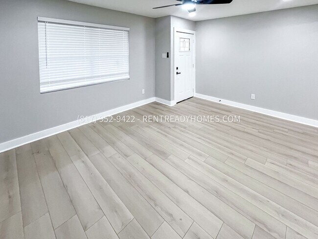 7717 Yoe St in Houston, TX - Building Photo - Building Photo