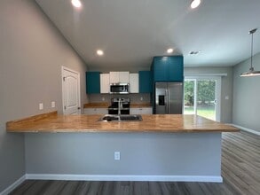 4007 Cordoba Dr in Conway, SC - Building Photo - Building Photo