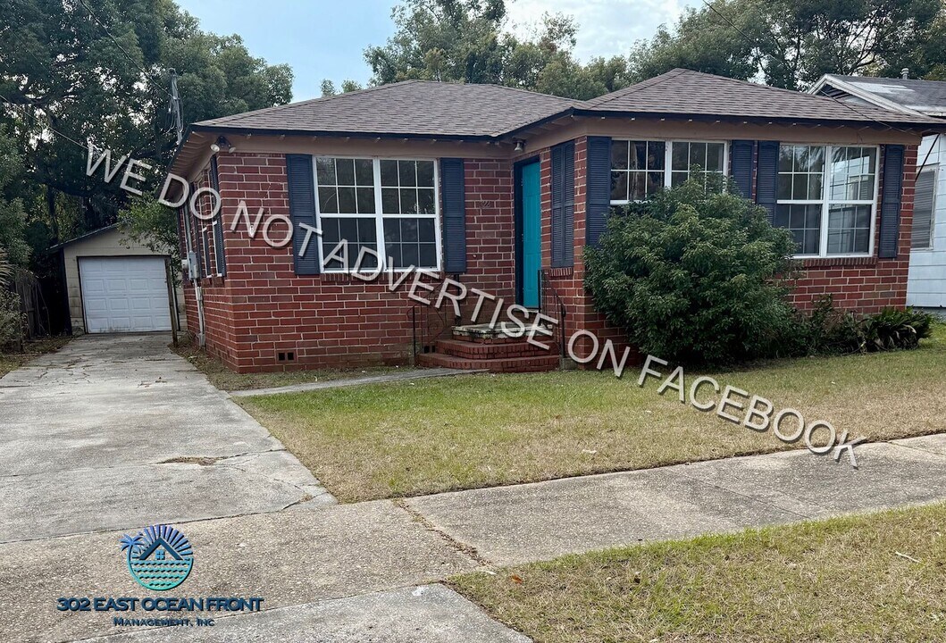 322 W 63rd St in Jacksonville, FL - Building Photo