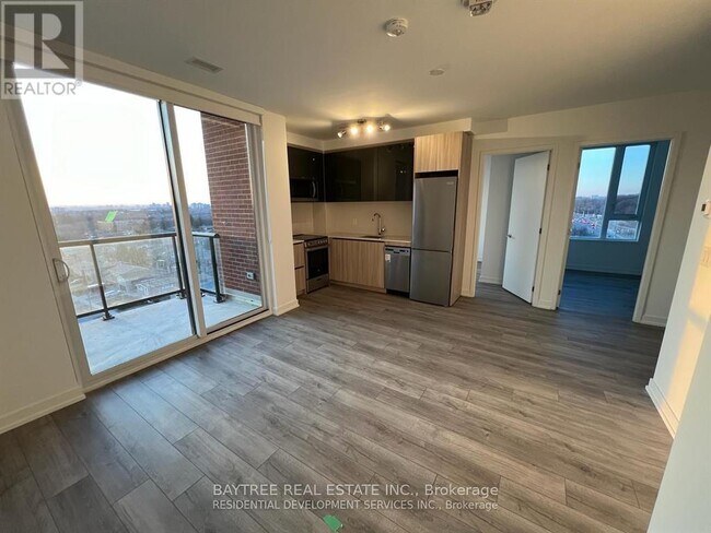 3100 Keele St in Toronto, ON - Building Photo - Building Photo