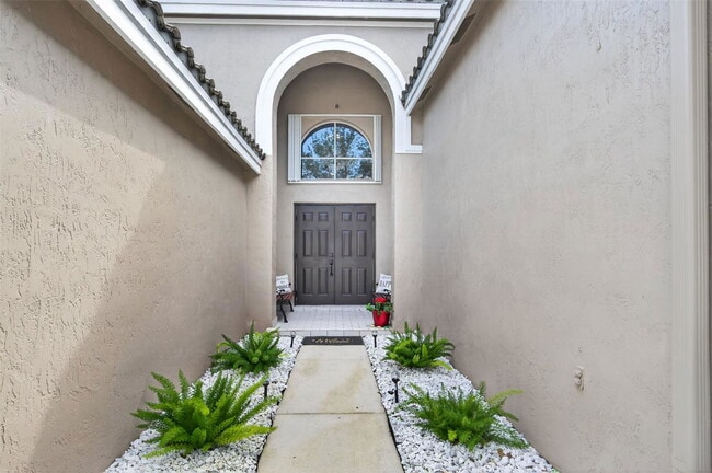 1005 Cedar Falls Dr in Weston, FL - Building Photo - Building Photo