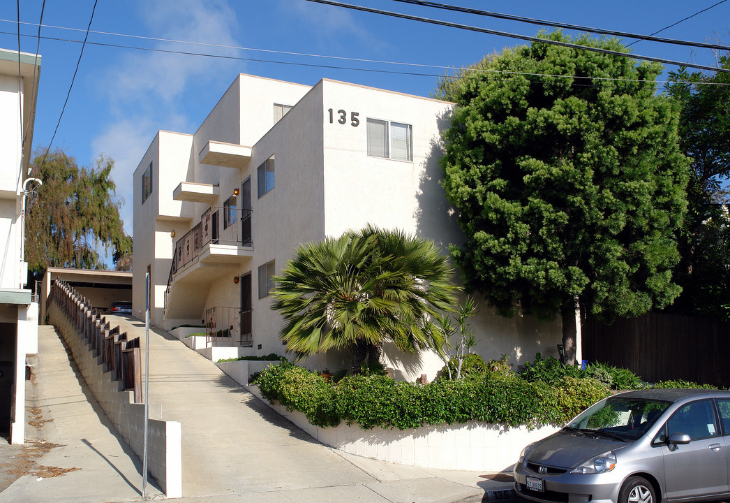 135 Loma Vista St in El Segundo, CA - Building Photo