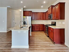 5015 Groover Dr in Smyrna, GA - Building Photo - Building Photo