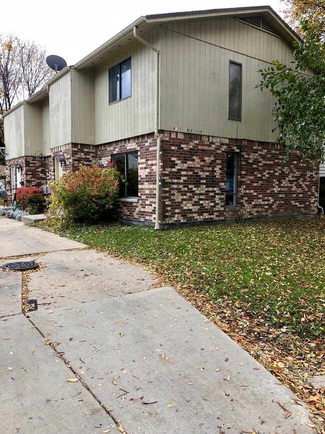 property at 8811-8815 W Mitchell St