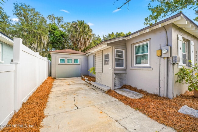 1211 Penman Rd in Jacksonville Beach, FL - Building Photo - Building Photo