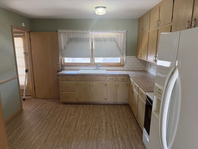 901 S Clifton Ave in Wichita, KS - Building Photo - Building Photo