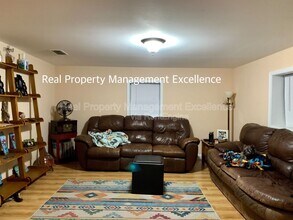 629 S Peedin Ave in Selma, NC - Building Photo - Building Photo