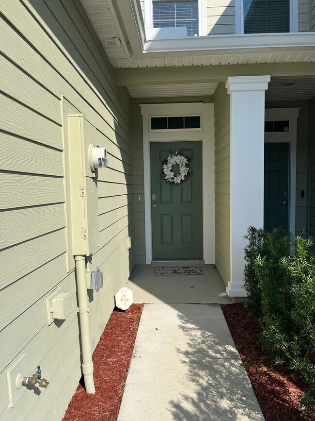 288 Redbud Rd in Palm Coast, FL - Building Photo - Building Photo