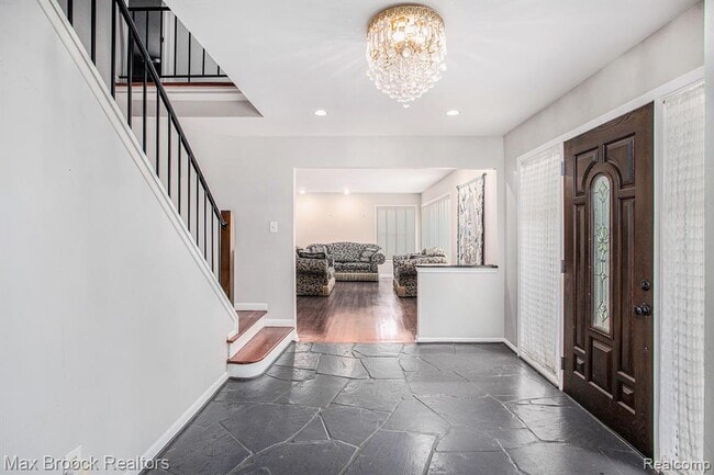 5622 Powder Horn Dr in West Bloomfield Township, MI - Building Photo - Building Photo