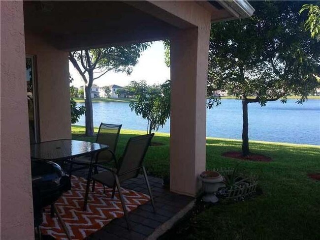 6397 Adriatic Way, Greenacres, FL 33413 in Greenacres, FL - Building Photo - Building Photo