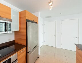 3301 NE 1st Ave, Unit H1113 in Miami, FL - Building Photo - Building Photo