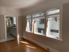 568 Merrimac St in Oakland, CA - Building Photo - Building Photo