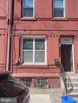 1922 N Gratz St in Philadelphia, PA - Building Photo